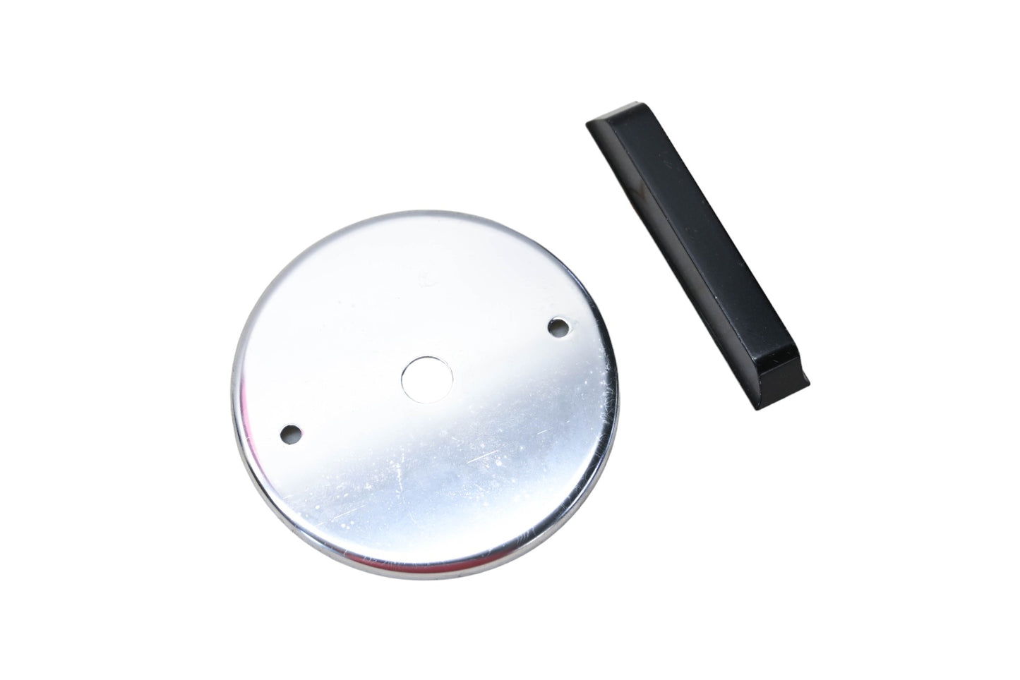 New OEM Ford D1FZ-9030-B Chrome Fuel Cap Kit NOS