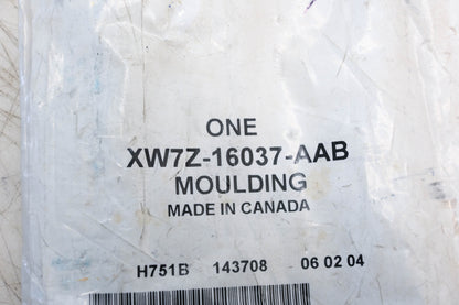 New OEM Ford XW7Z-16037-AAB Moulding NOS