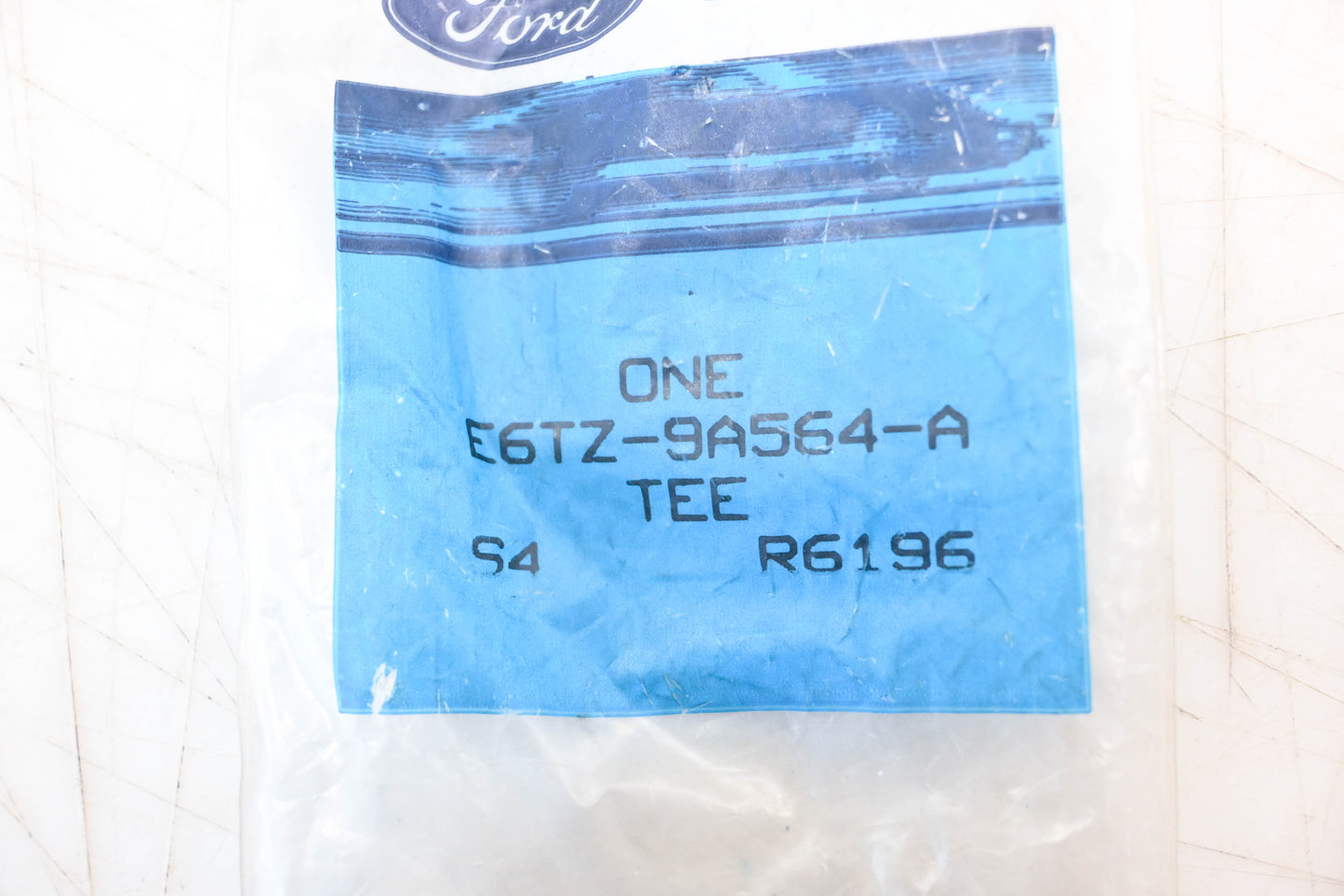 New OEM Ford E6TZ-9A564-A Fuel Return Tube Tee NOS