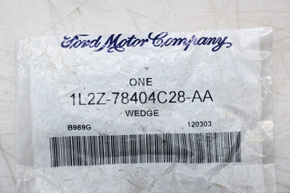New OEM Ford 1L2Z-78404C28-AA Tailagte Hatch Stopper Wedge NOS