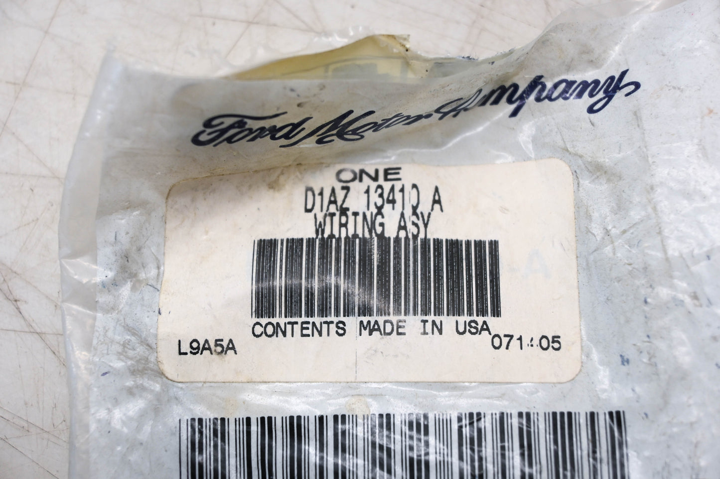 New OEM Ford D1AZ-13410-A Brake Light Switch Connector Assembly NOS