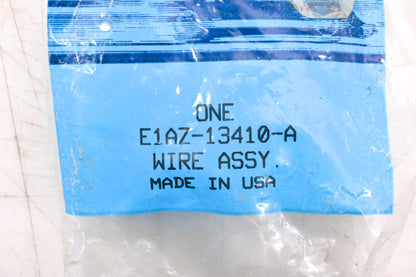 New OEM Ford E1AZ-13410-A Turn Signal Lamp Socket Assembly NOS