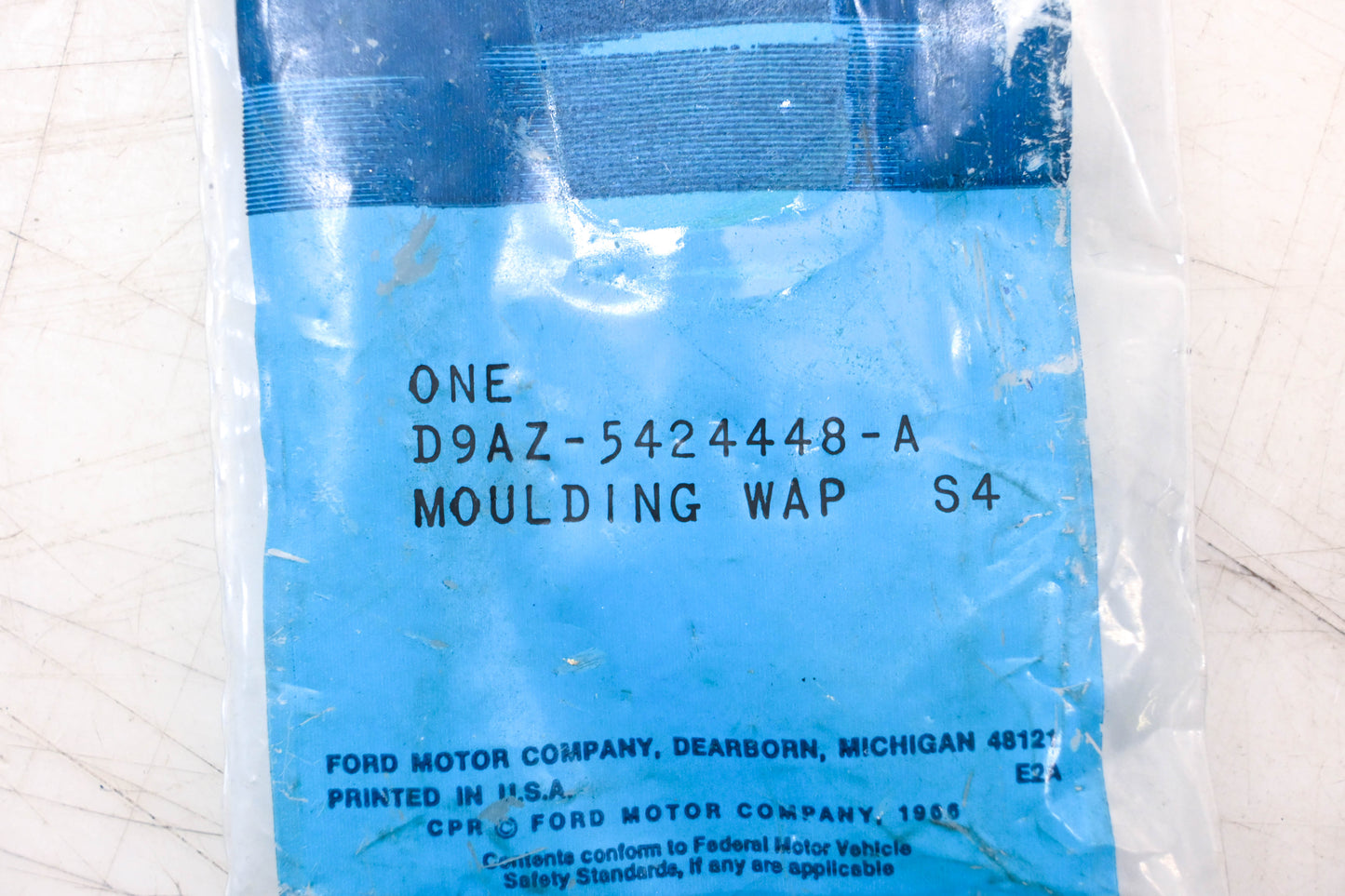 New OEM Ford D9AZ-5424448-A Right Side Exterior Moulding Kit NOS