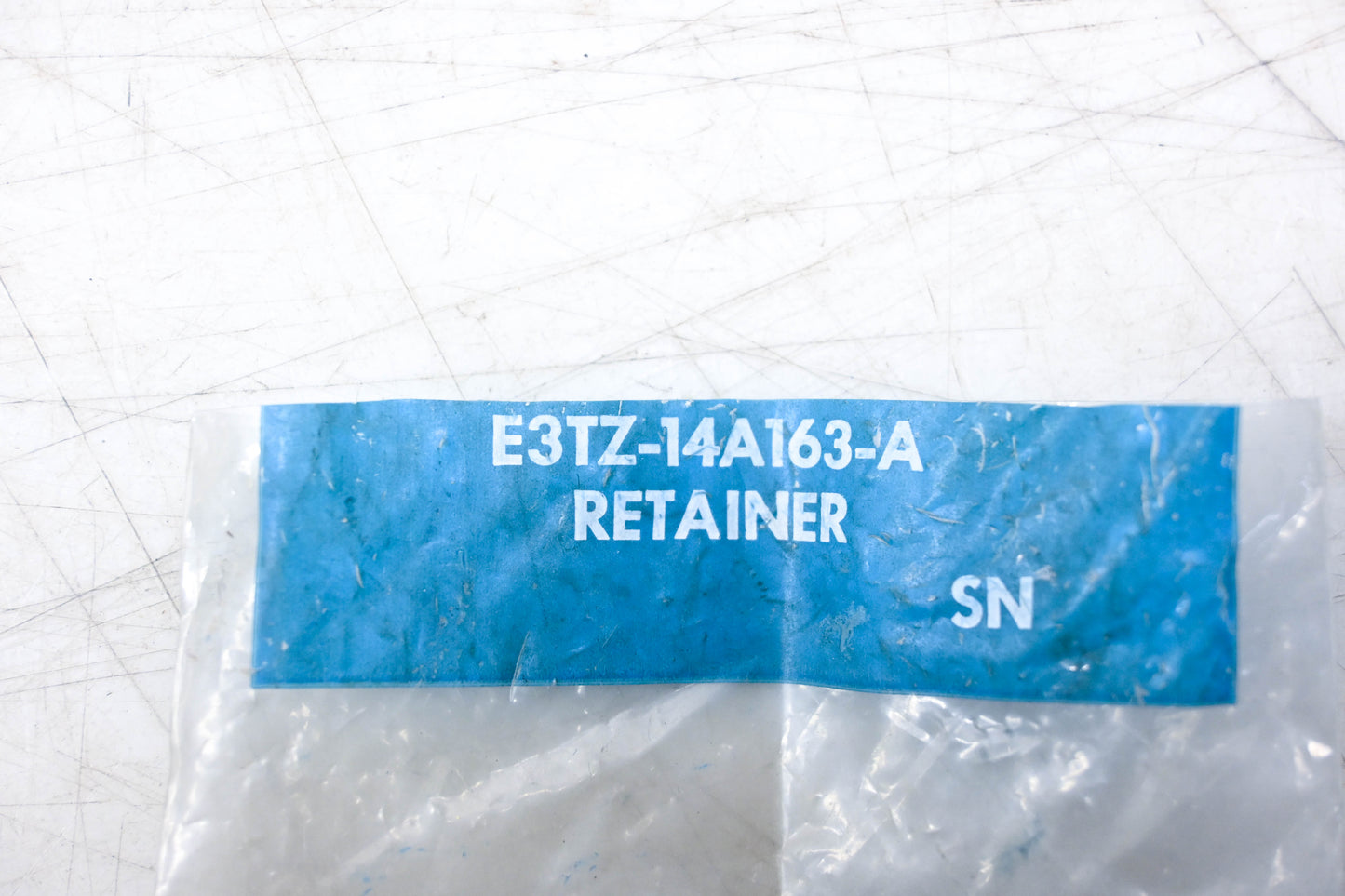 New OEM Ford E3TZ-14A163-A Retainer Clip NOS