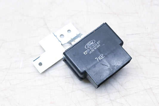 New OEM Ford E2BZ-8B658-A Engine Cooling Fan Motor Relay Assembly NOS