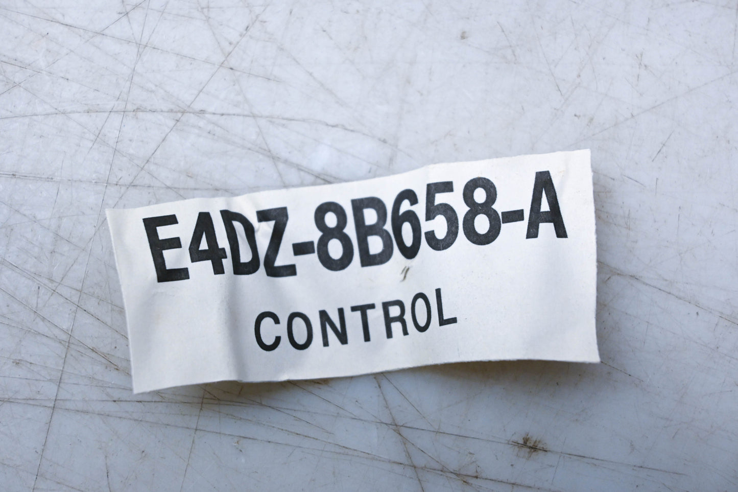 New OEM Ford E4DZ-8B658-A Engine Cooling Fan Controller Relay Assembly NOS