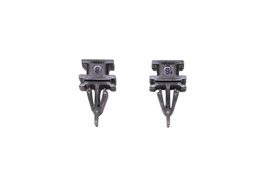 New OEM Ford W714417-S300, 4942138 Seat Back Panel Clips Qty 2 NOS