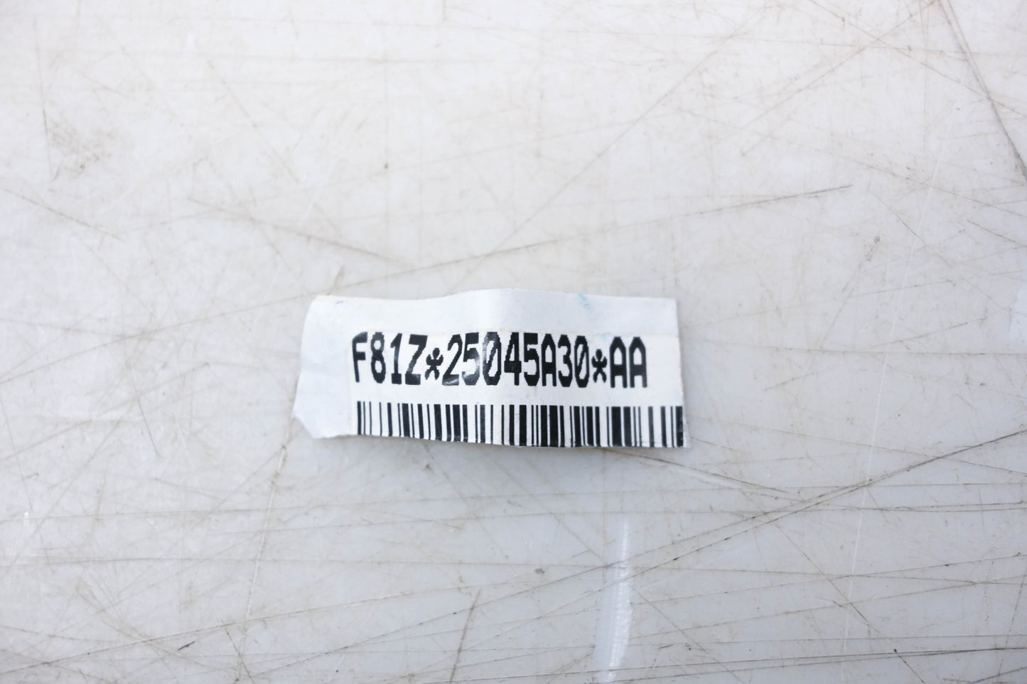 New OEM Ford F81Z-25045A30-AA Retainer NOS