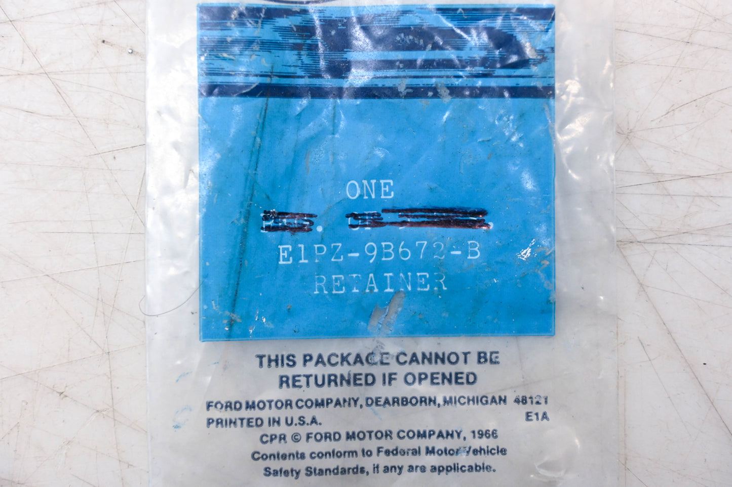 New OEM Ford E1PZ-9B672-B Carburetor Retainer NOS