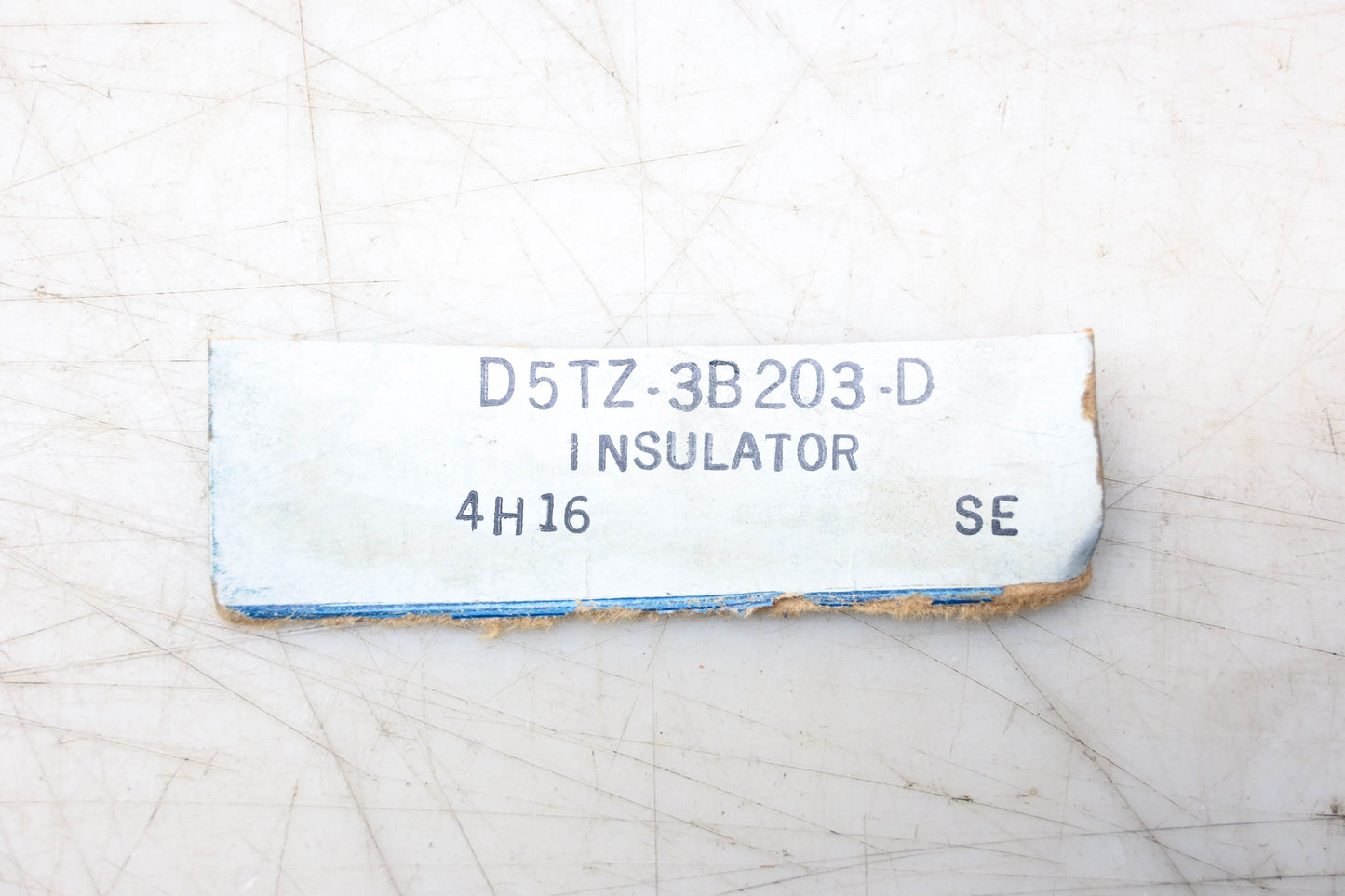 New OEM Ford D5TZ-3B203-D Insulator NOS