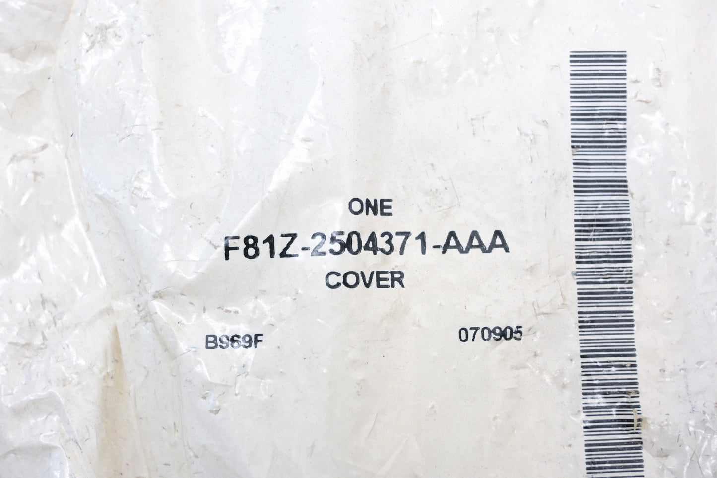 New OEM Ford F81Z-2504371-AAA Radio Cover Opening NOS