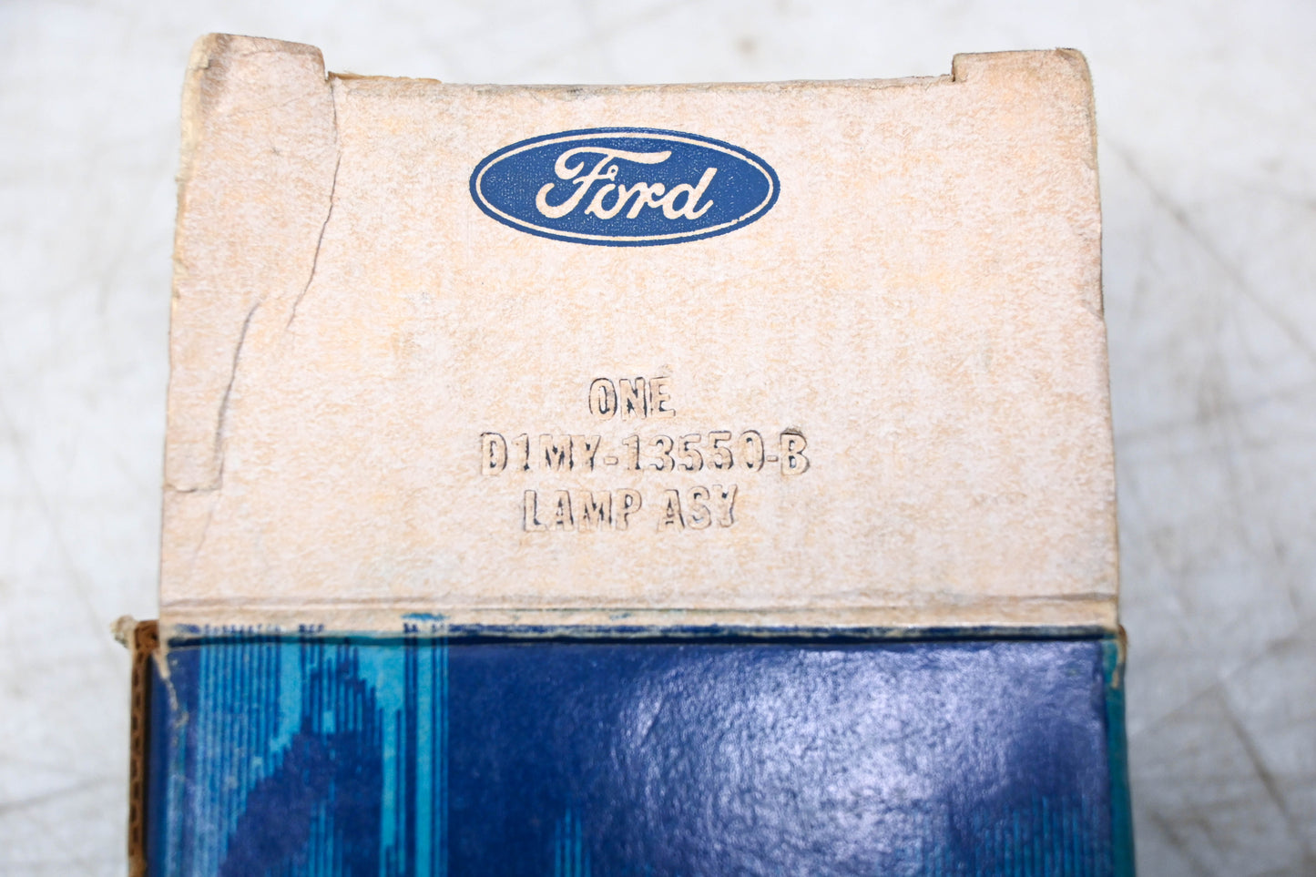 New OEM Ford D1MY-13550-B License Plate Lamp Assembly NOS