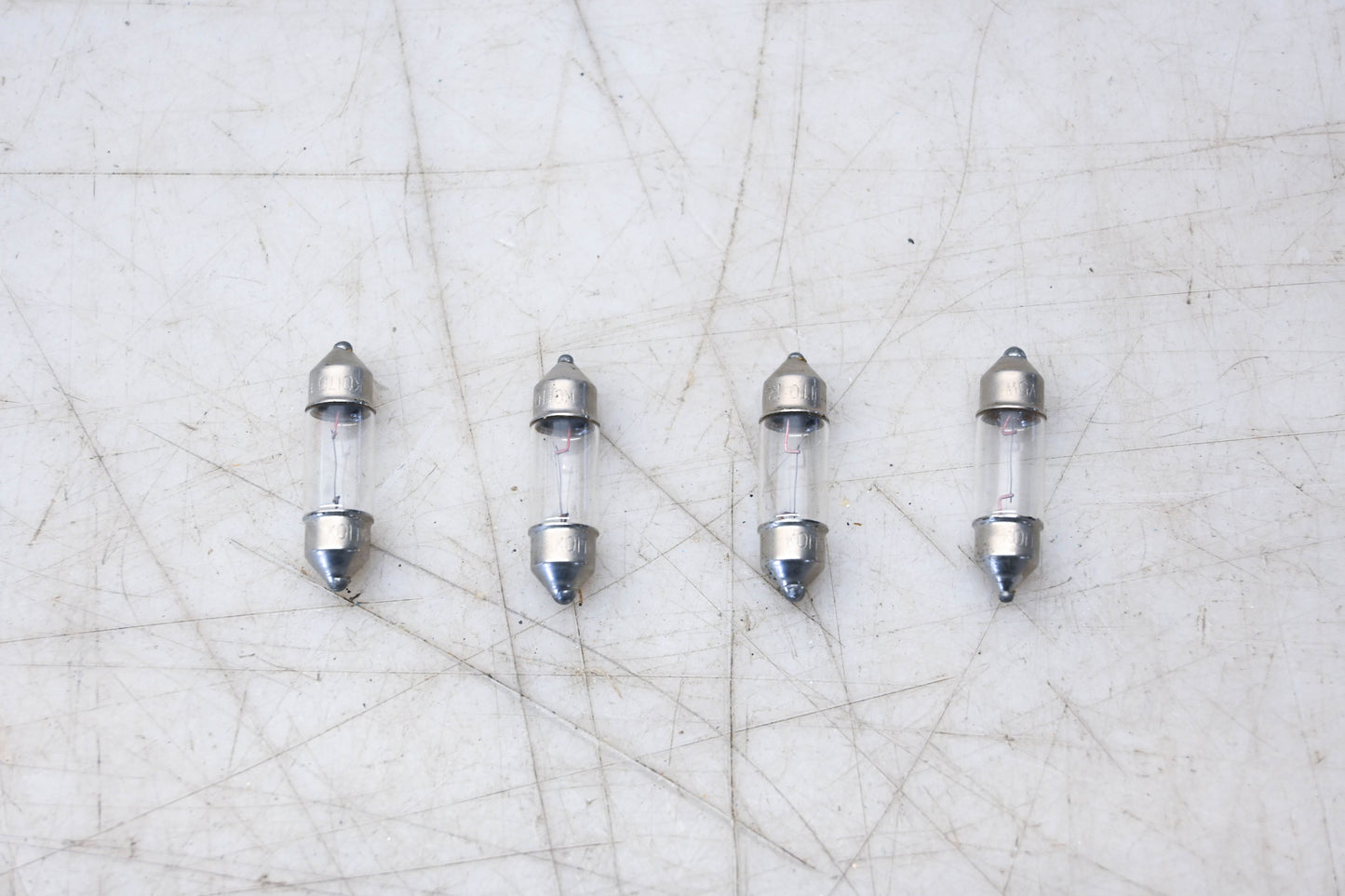 New OEM Ford E7GZ-13466-D Bulbs Qty 4 NOS