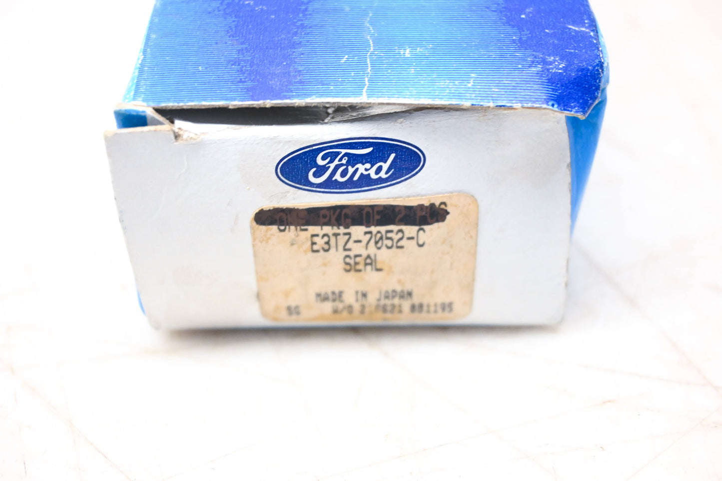New OEM Ford E3TZ-7052-C Oil Seal NOS