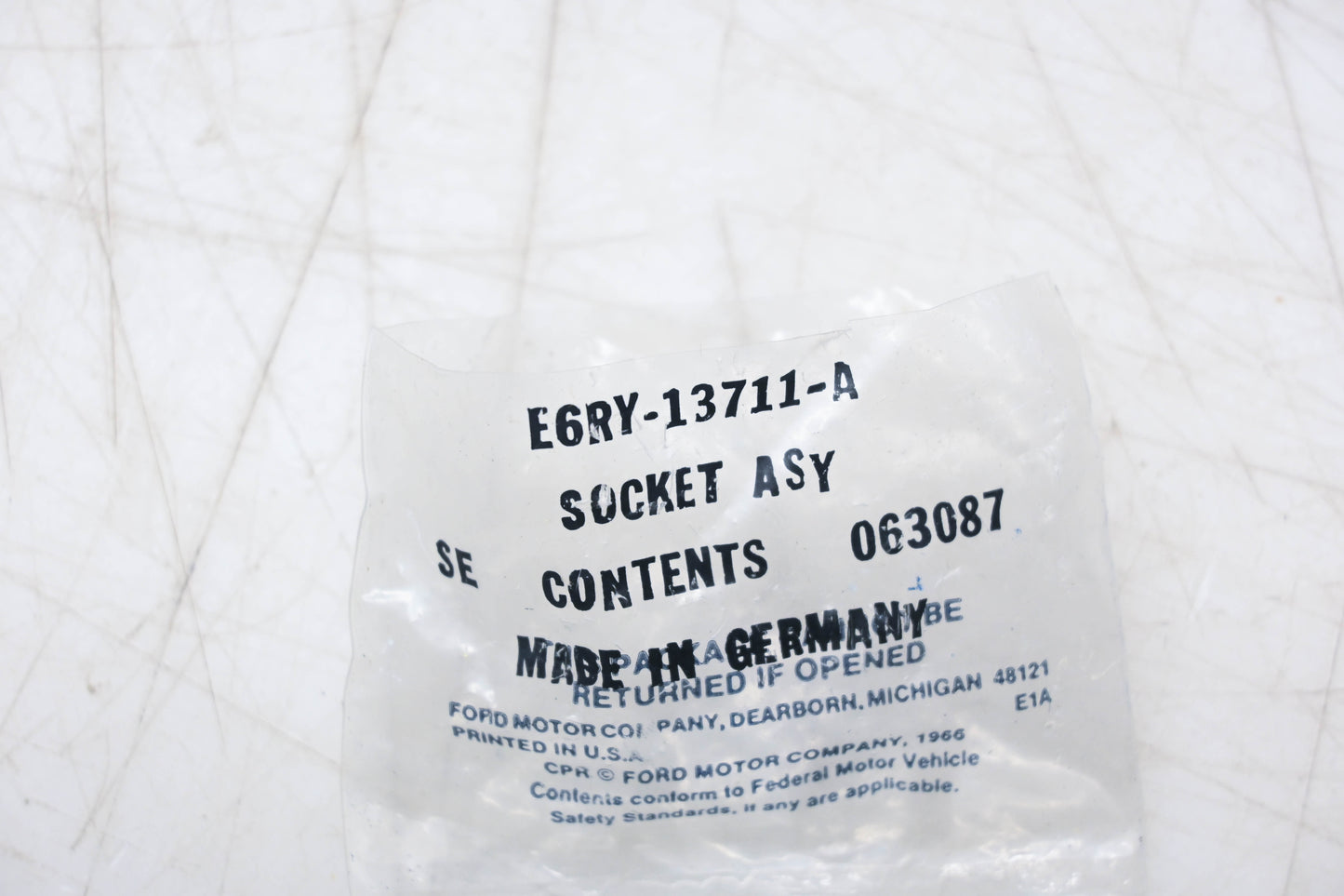 New OEM Ford E6RY-13711-A Socket Assembly Kit NOS