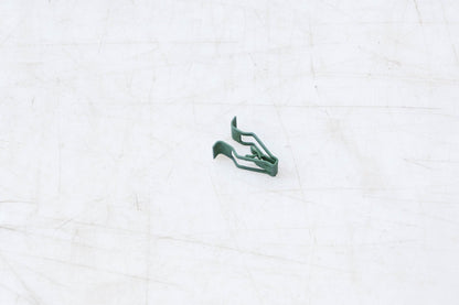 New OEM Ford 2L1Z-78517C40-AA Retainer NOS