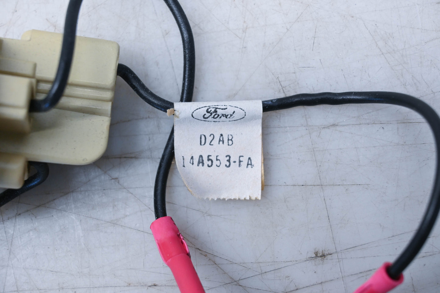 New OEM Ford D2AB-14A553-FA Parking Lamp Socket & Wire Assembly NOS