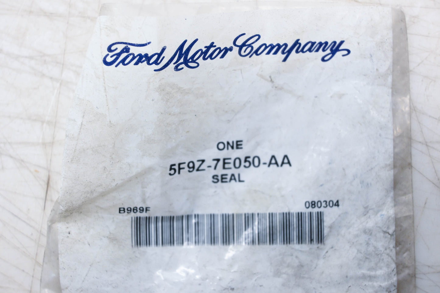 New OEM Ford 5F9Z-7E050-AA Seal NOS