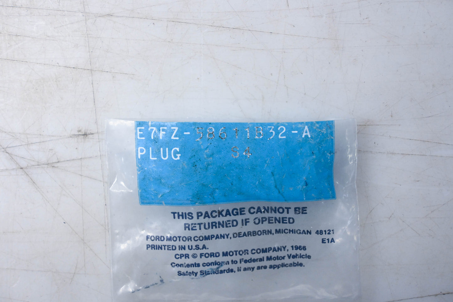 New OEM Ford E7FZ-58611B32-A Plug NOS