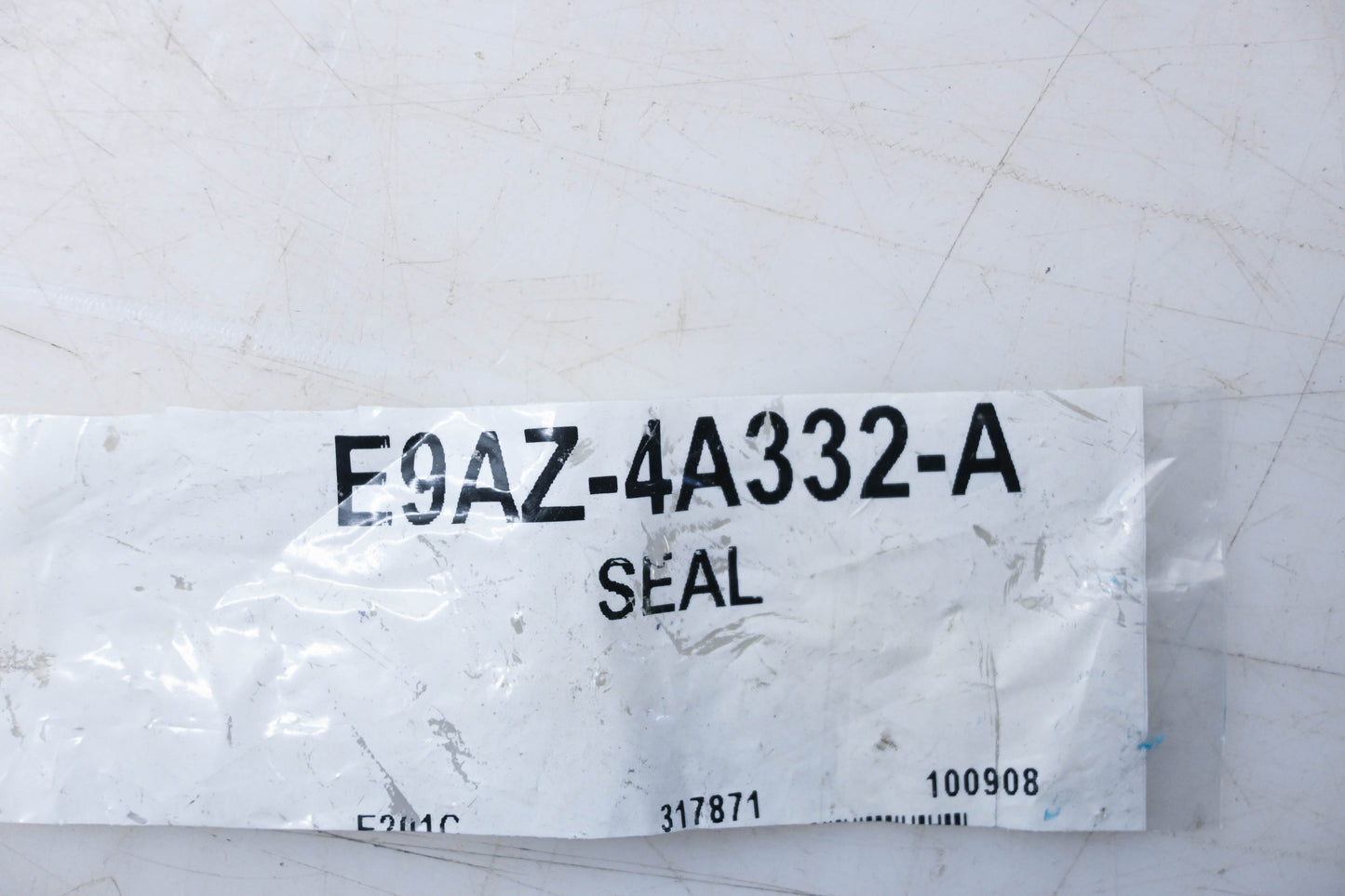 New OEM Ford E9AZ-4A332-A Seal NOS