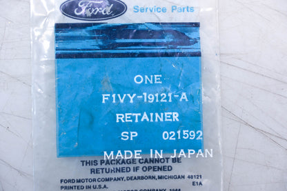 New OEM Ford F1VY-19121-A Retainer NOS