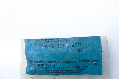 New OEM Ford D9OZ-6571-A Valve Stem Seals Qty 8 NOS