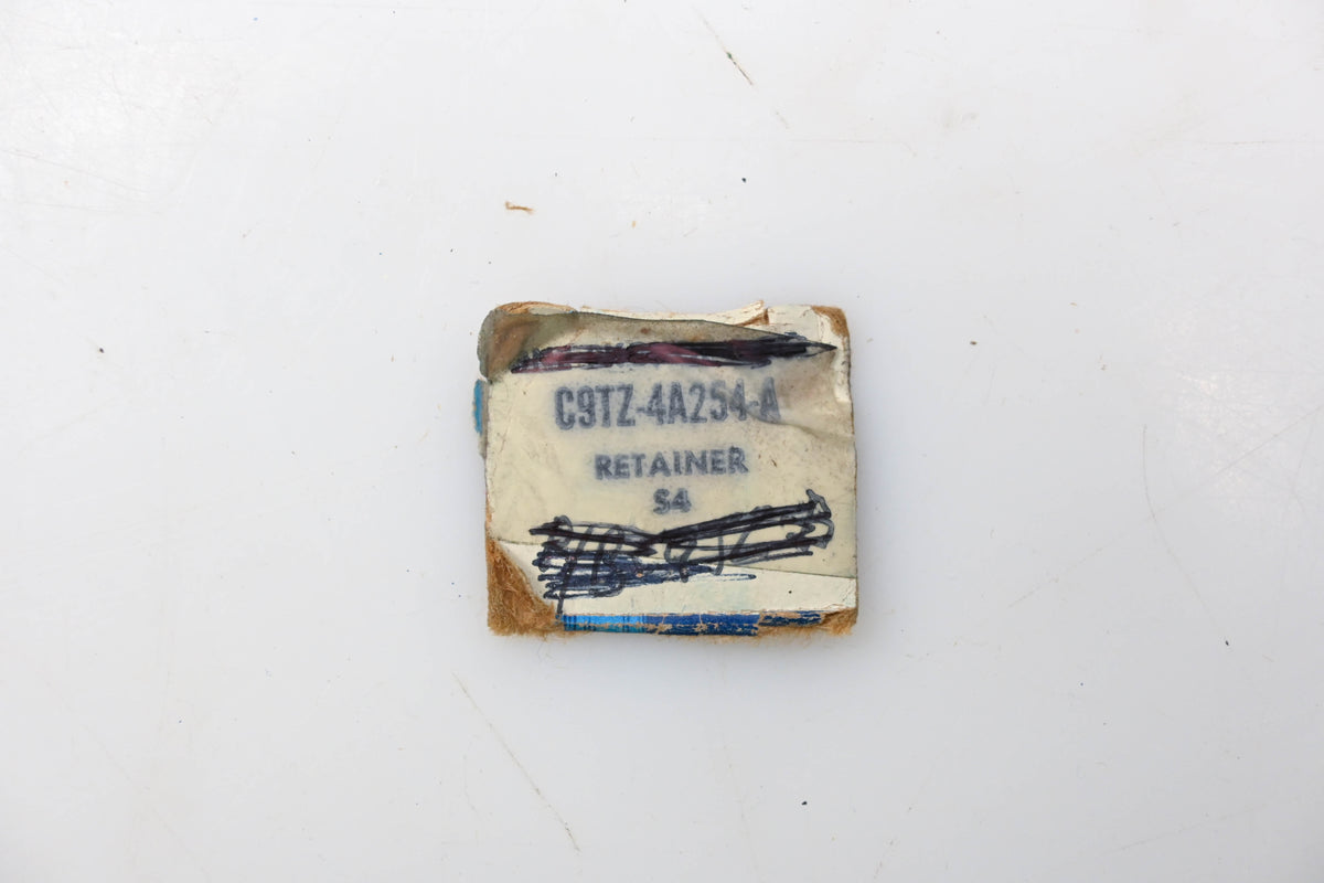 Ford C9TZ-4A254-A Retainer NOS