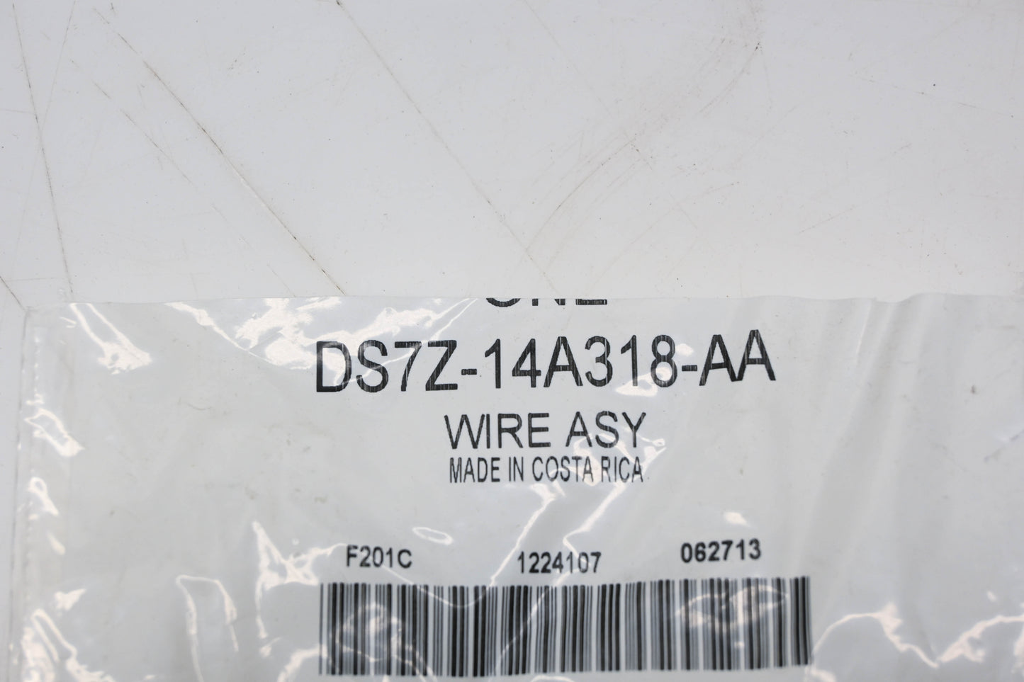 Ford DS7Z-14A318-AA Lamp Socket & Wire Assembly NOS