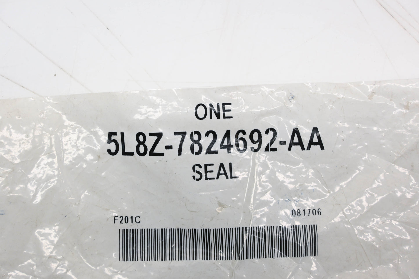 Ford 5L8Z-7824692-AA Seal NOS