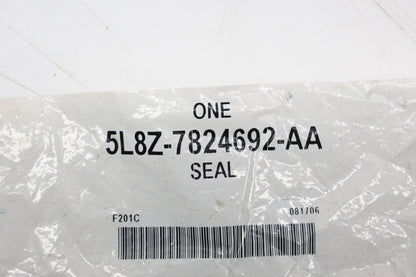 Ford 5L8Z-7824692-AA Seal NOS