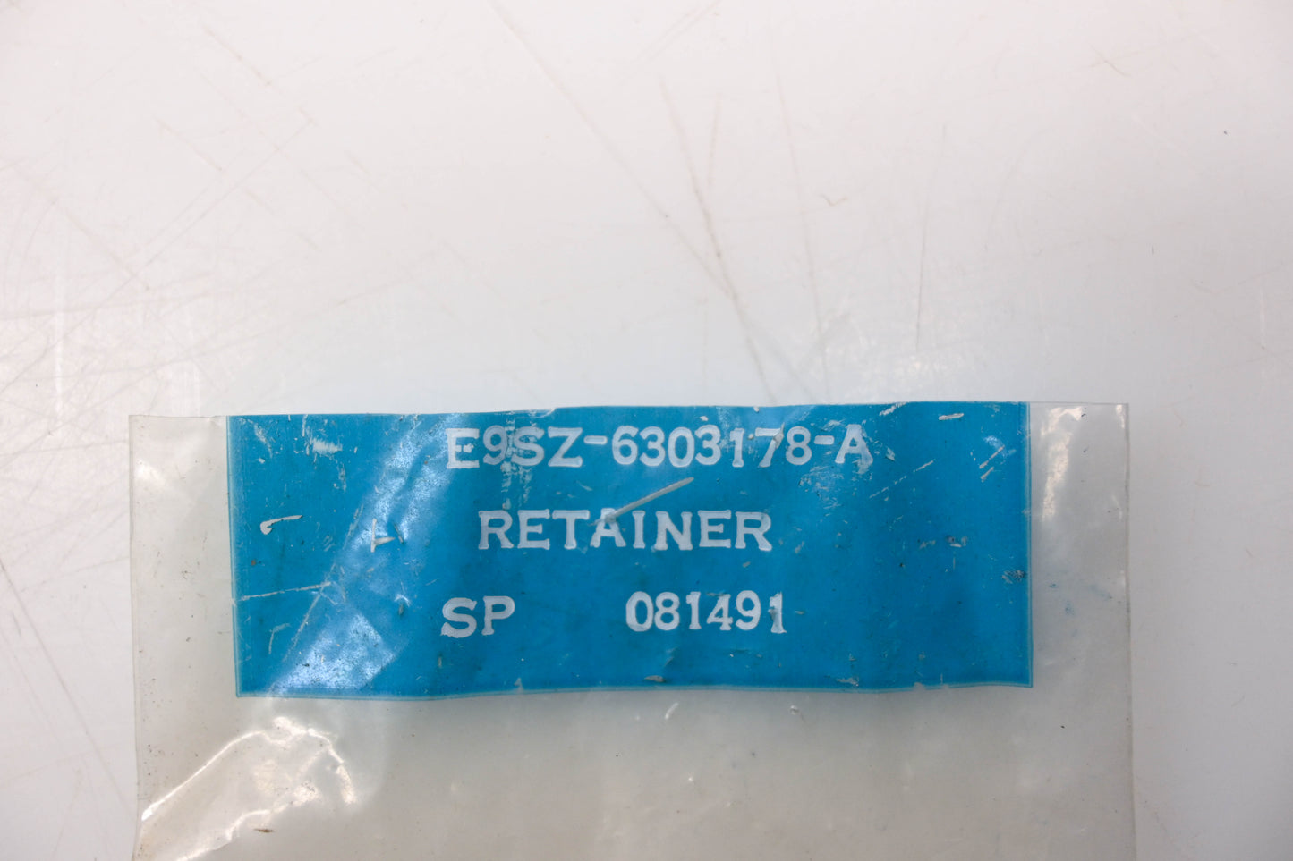 Ford E9SZ-6303178-A Retainer NOS