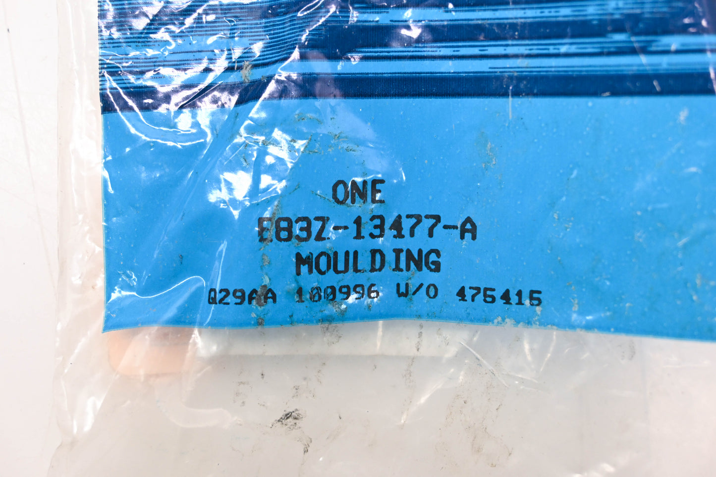 Ford E83Z-13477-A Left Side Rear Lamp Moulding Assembly Kit NOS