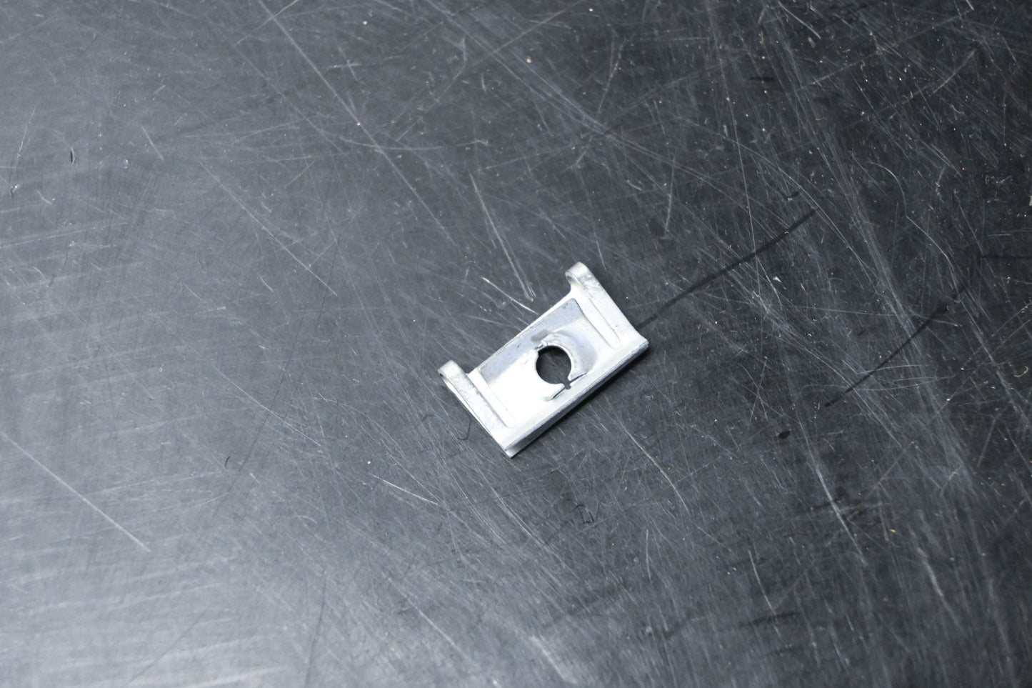 Ford E9HZ-19150-A Clip NOS