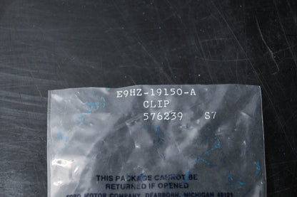 Ford E9HZ-19150-A Clip NOS