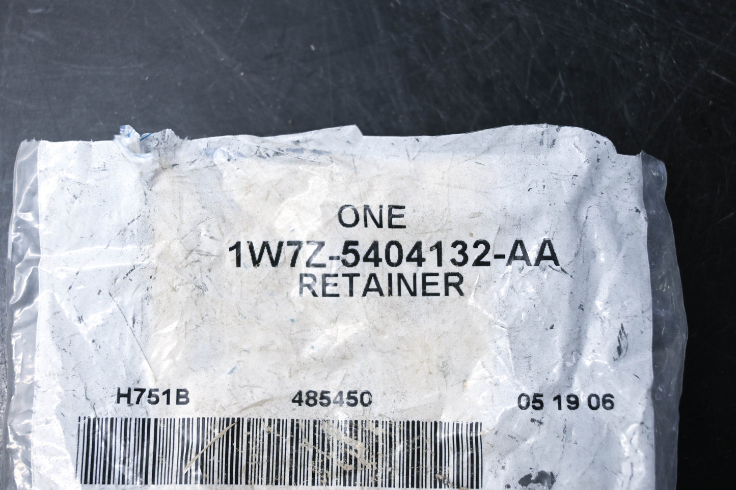 New OEM Ford 1W7Z-5404132-AA Sun Visor Retainer NOS