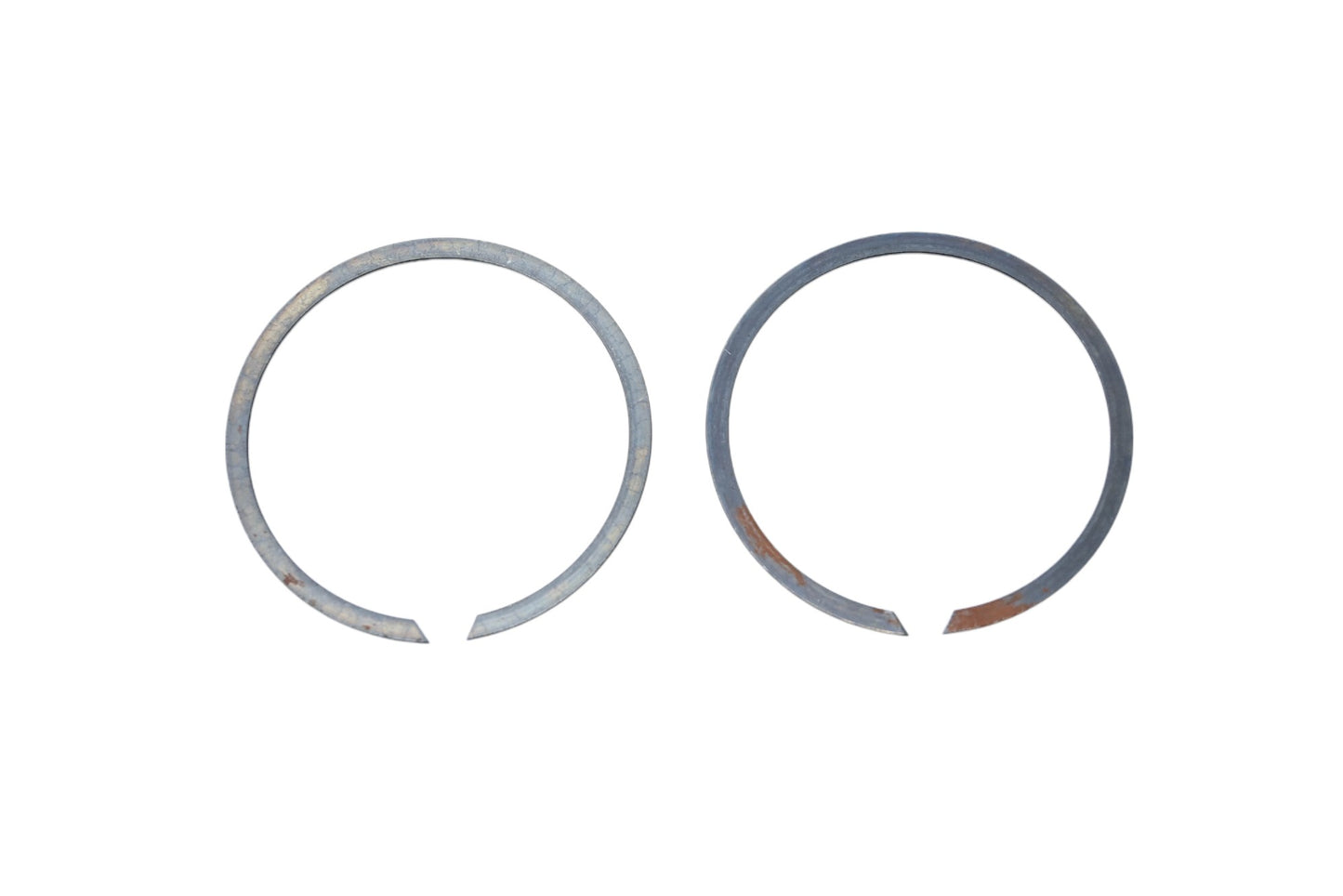 New OEM Ford E92Z-7C122-A Transmission Rings Qty 2 NOS