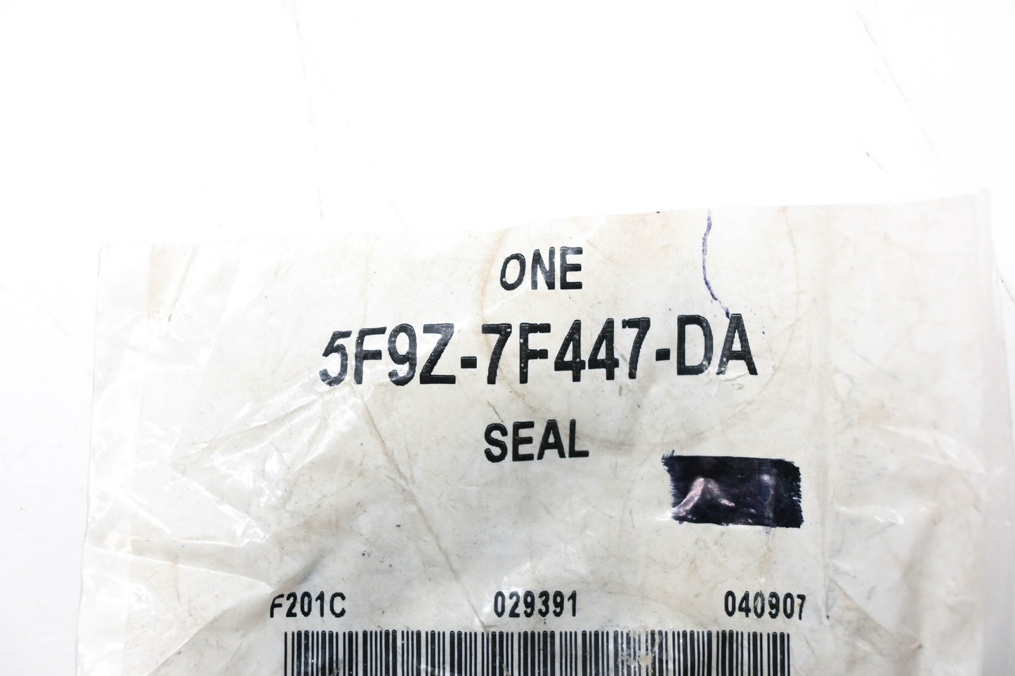 New OEM Ford 5F9Z-7F447-DA Automatic Transmission Output Shaft Seal NOS