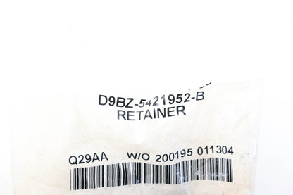New OEM Ford D9BZ-5421952-B Retainer Clip NOS