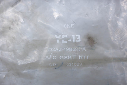New OEM Motorcraft YE-13, D2AZ-19B684-A A/C Gasket Kit NOS