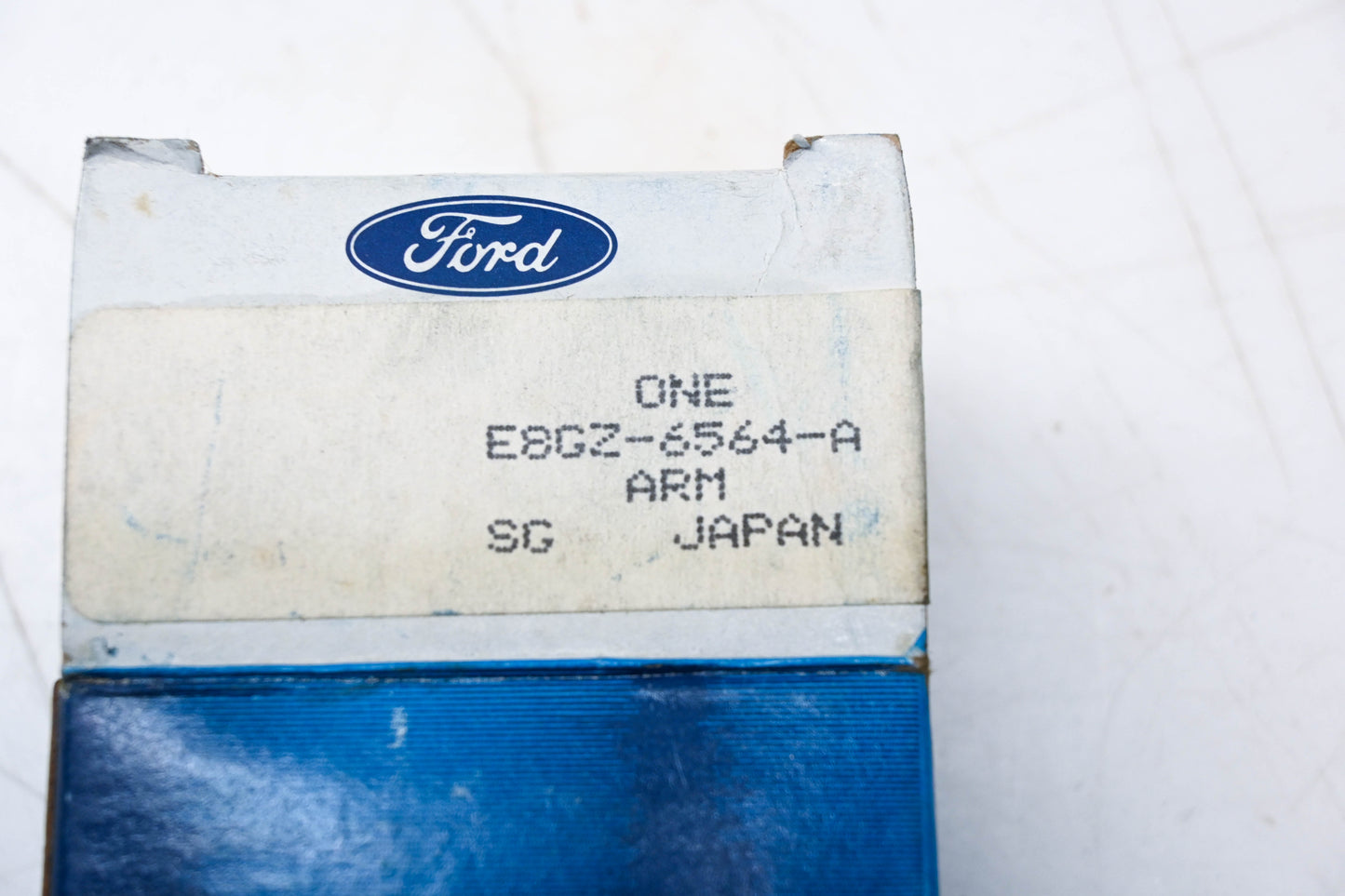 New OEM Ford E8GZ-6564-A Valve Rocker Arm Assembly NOS