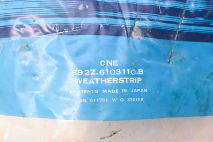 New OEM Ford E92Z-6103110-B Windshield Weatherstrip NOS