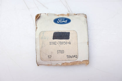 New OEM Ford D3HZ-7B050-A Stud NOS