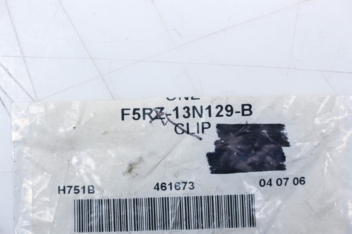 New OEM Ford F5RZ-13N129-B Headlamp Adjusting Retainer Clip NOS