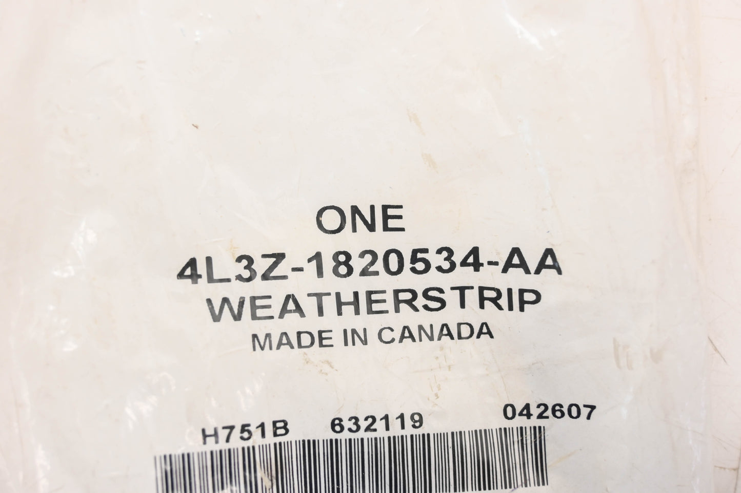 New OEM Ford 4L3Z-1820534-AA 18" Rear Right Door Weatherstrip Seal NOS