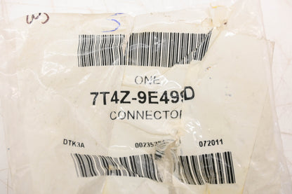 New OEM Ford 7T4Z-9E499-D Connector NOS