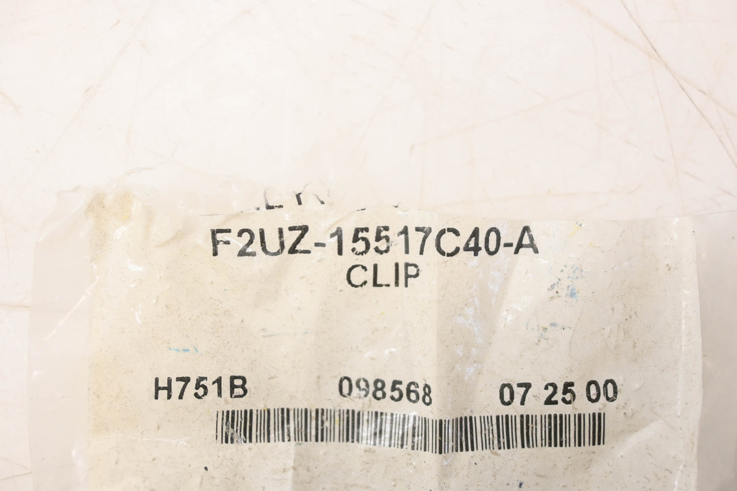 New OEM Ford F2UZ-15517C40-A Retainer Clip NOS