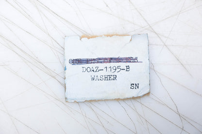 New OEM Ford DOAZ-1195-B Retainer/ Washer NOS