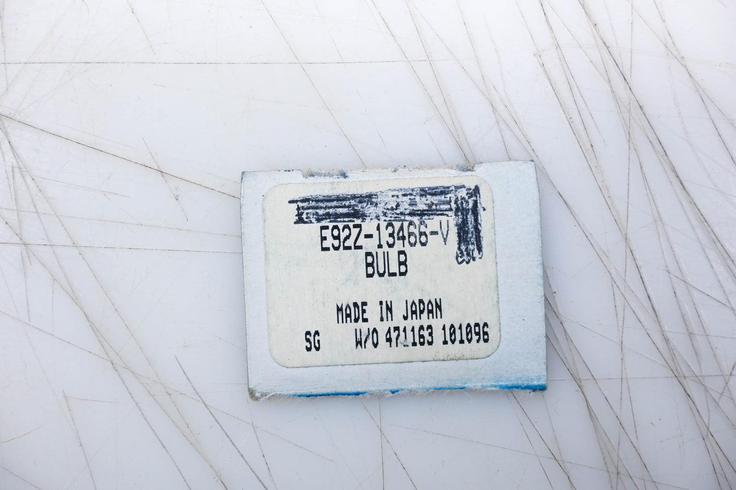 New OEM Ford E92Z-13466-V Bulb Assemblies Qty 8 NOS