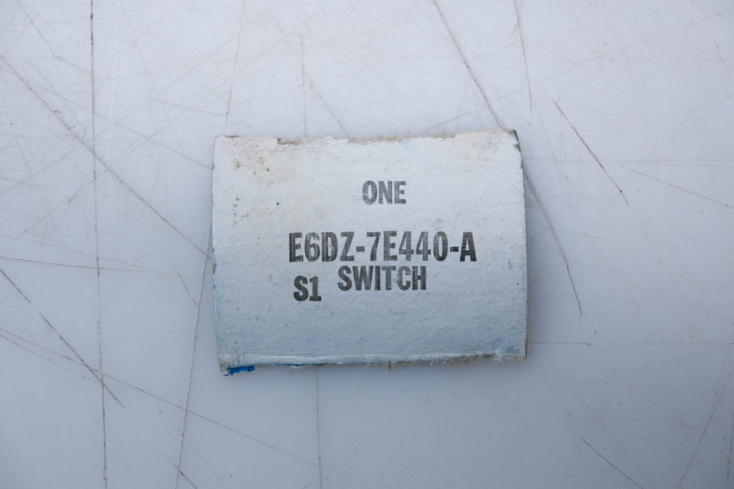New OEM Ford E6DZ-7E440-A Oil Pressure Switch Assembly NOS