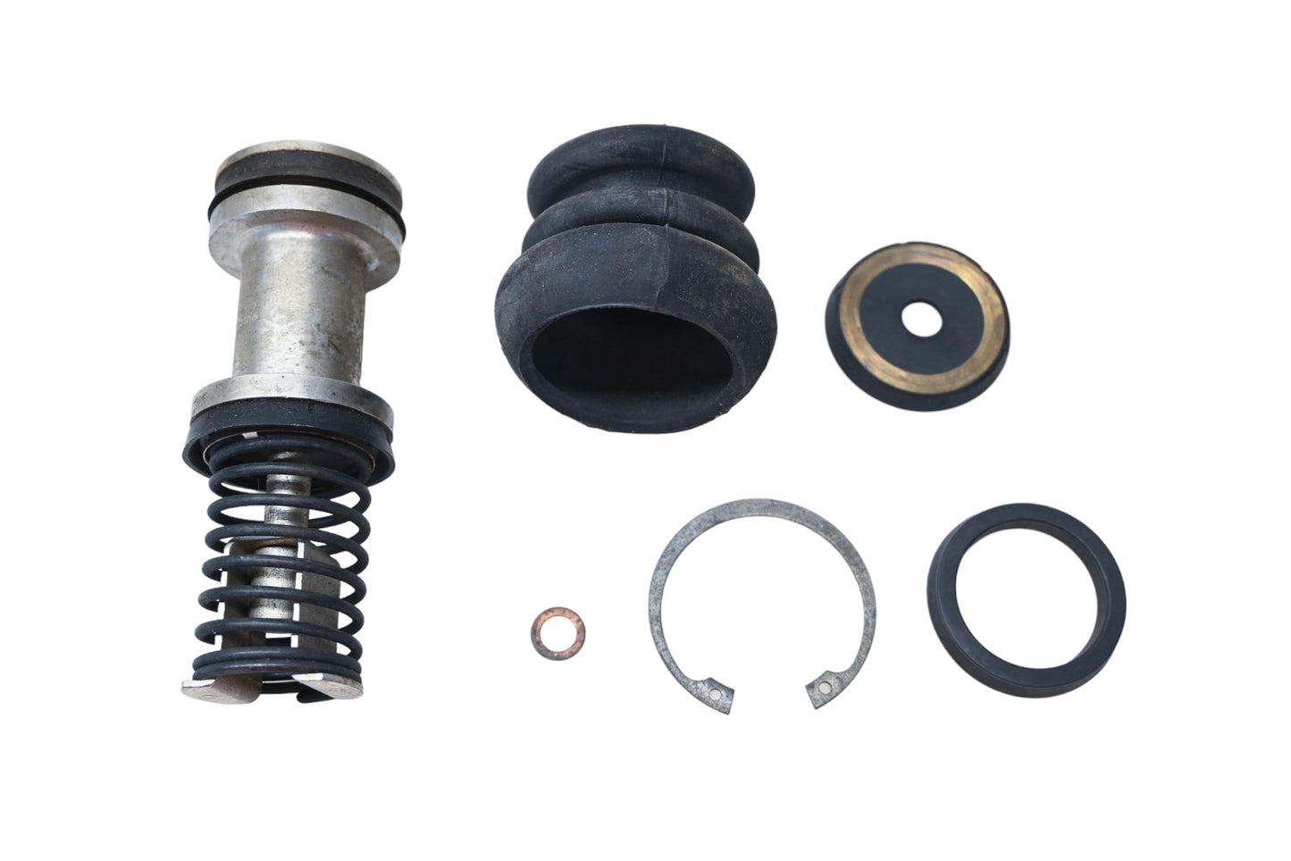 New OEM Ford C8TZ-2004-M Master Cylinder Repair Kit NOS
